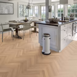 Инженерная доска Kahrs Студио Дуб AB белый матовый Oak AB white matt lacquer HB 111PABEK0VKE050 Calm венгерская елка 490×70×11