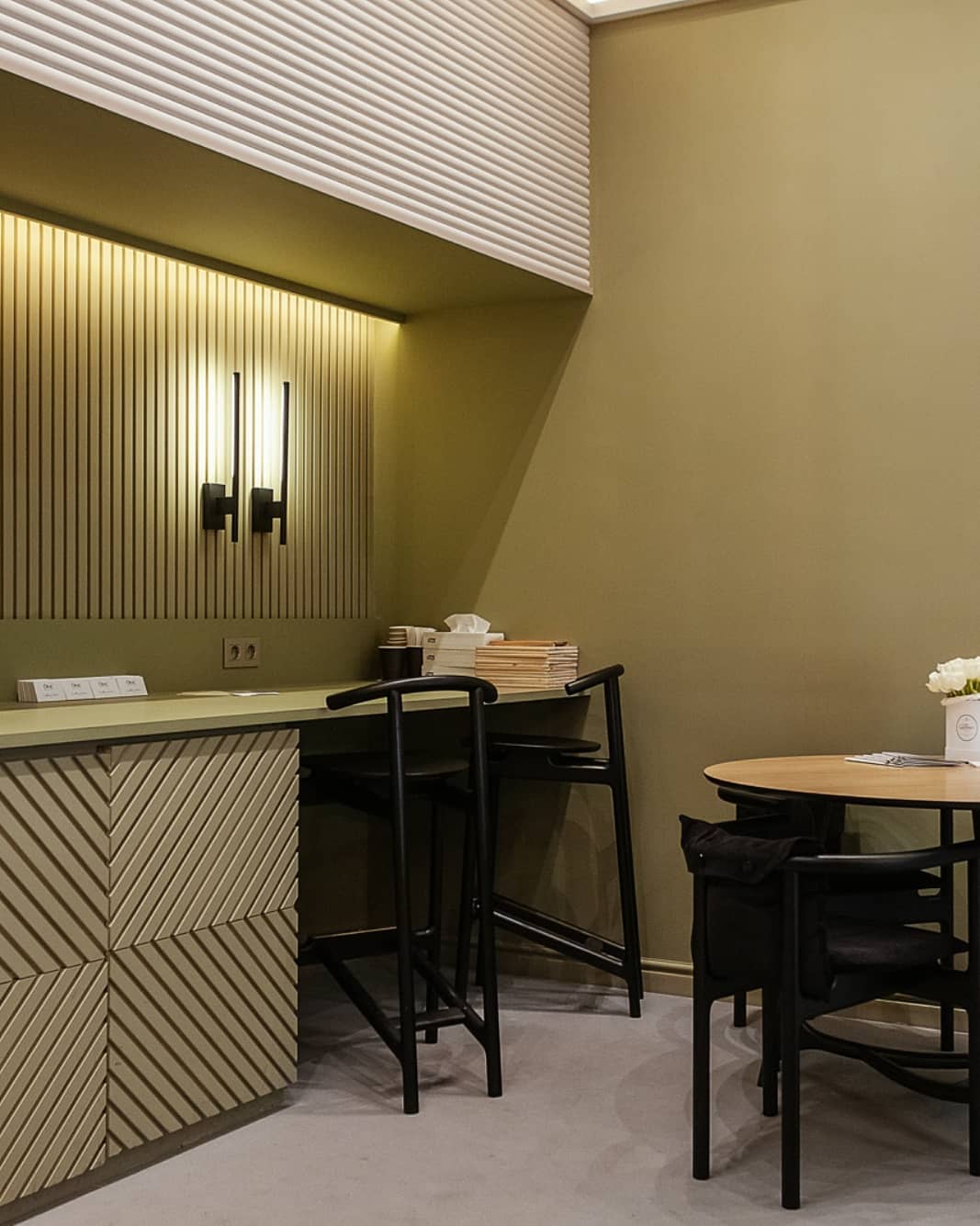 Стеновая панель под покраску Orac Decor Bar W111 2000×250×20 фото в интерьере