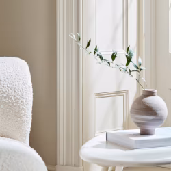 Краска Little Greene цвет Silent White 329