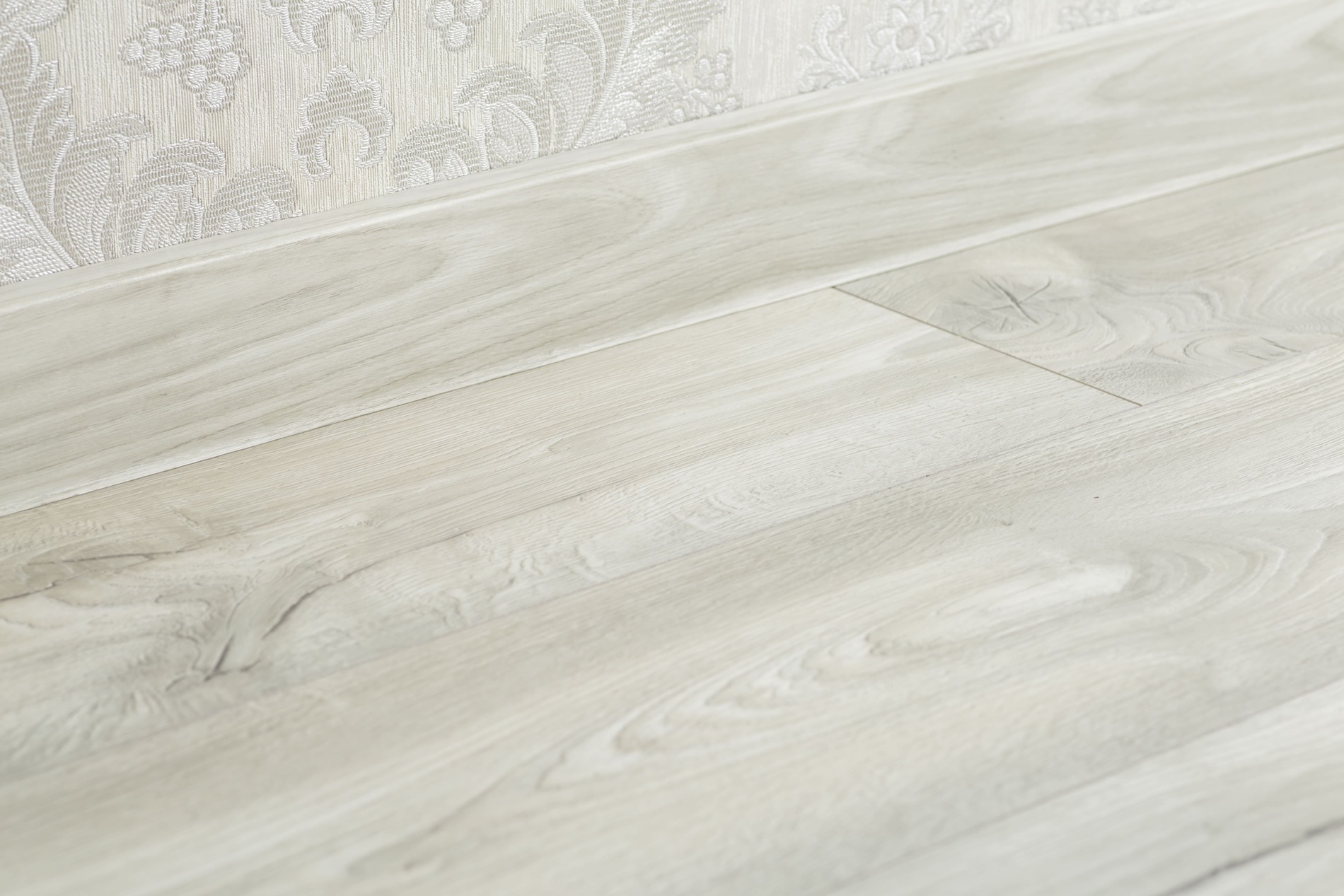 Ламинат Kronopol Aurum Aroma Oak Lavender D 3946 1380×193×10 Ламинат Kronopol Aurum Aroma Oak Lavender D 3946 1380×193×10