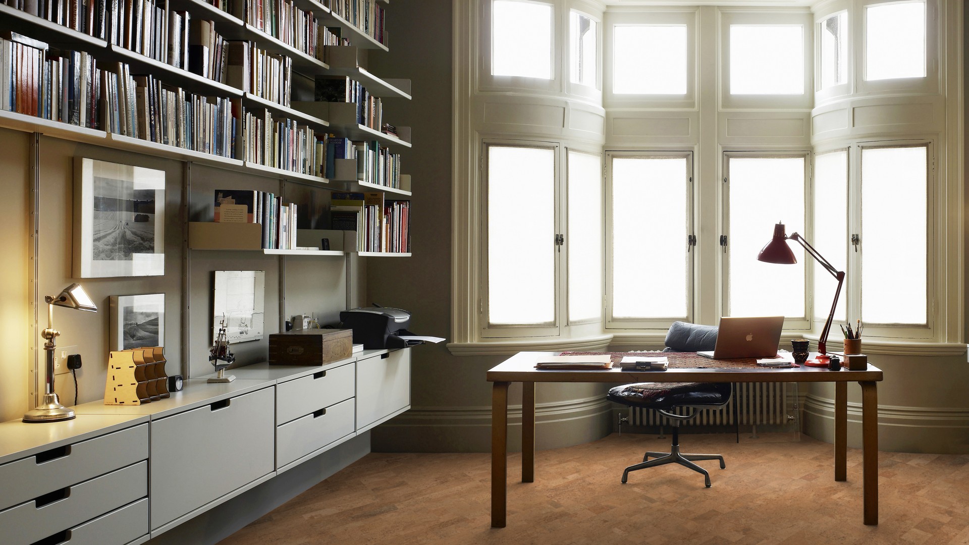 Пробковый пол клеевой Wicanders Cork Pure Originals Identity AJ8F004 600×300×6 фото в интерьере