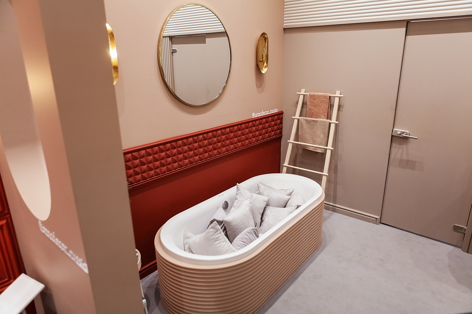 Стеновая панель под покраску Orac Decor Modern Valley W109F гибкая 2000×250×13 фото в интерьере