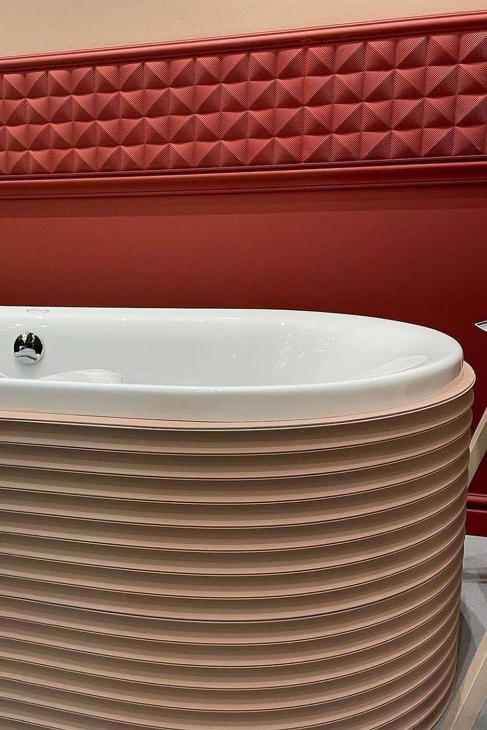 Стеновая панель под покраску Orac Decor Modern Valley W109F гибкая 2000×250×13 фото в интерьере