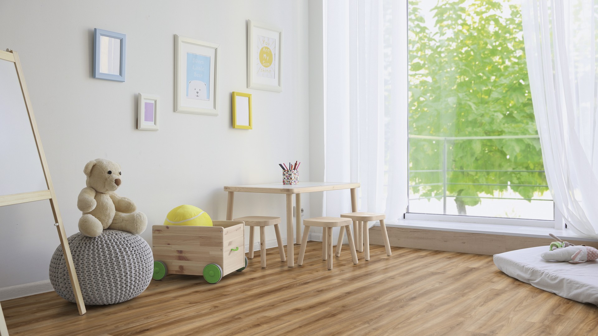 Ламинат Kaindl Natural Touch Премиум доска Дуб Noble K2242 RC 1383×159×10 фото в интерьере