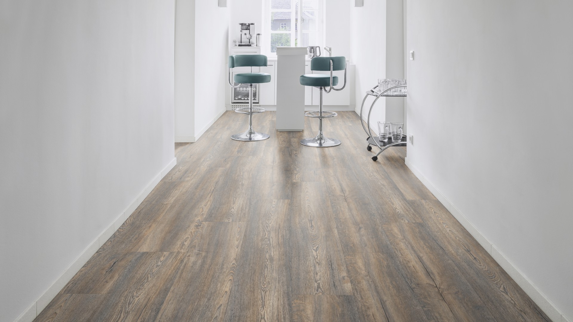 Ламинат Kaindl Classic Touch Широкая доска Дуб Smokestyle K2219 EG 1383×244×8 фото в интерьере