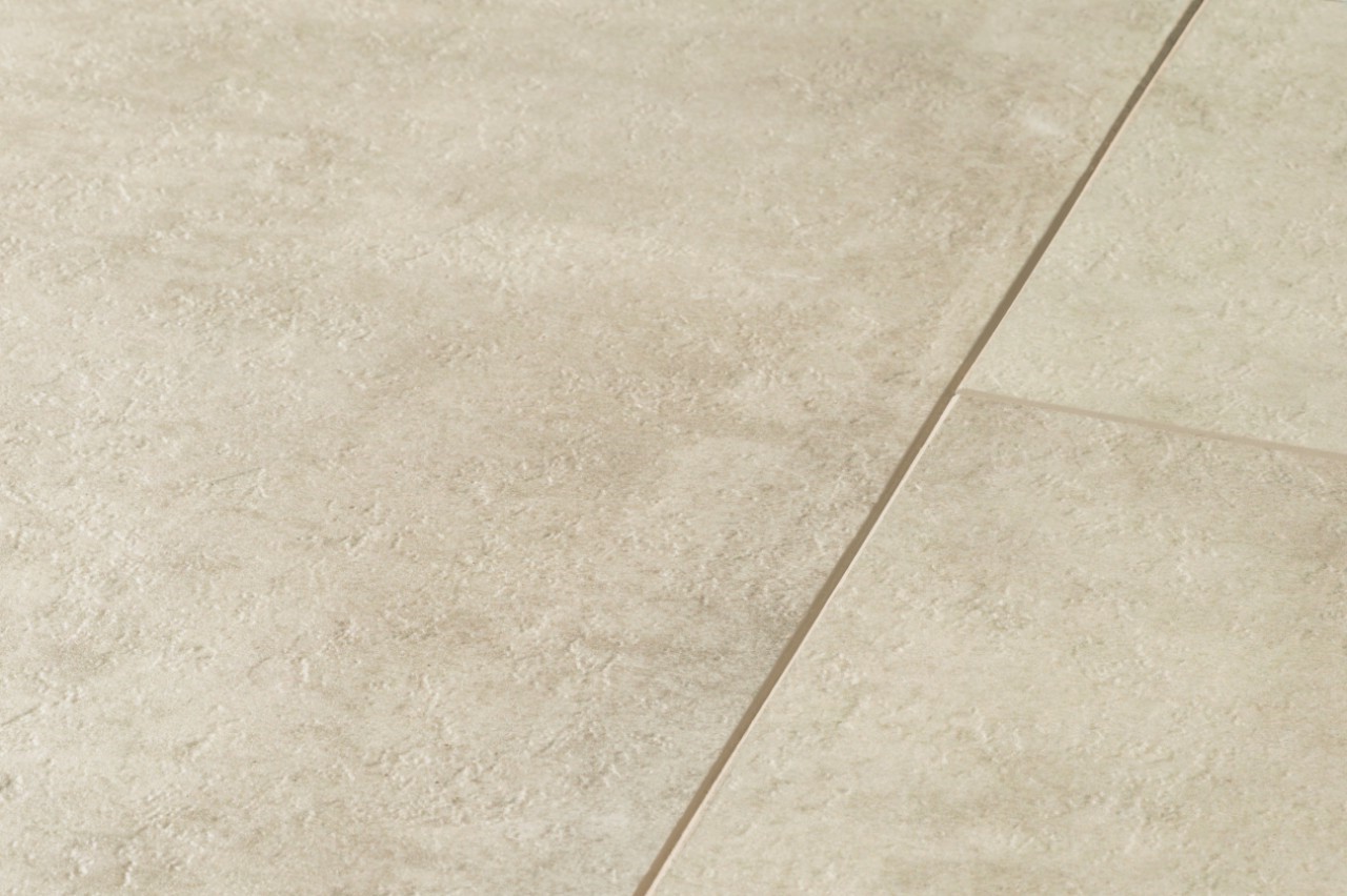 Кварцвиниловая плитка Quick Step клеевая Ambient Glue Plus Травертин крем AMGP40046 1305×327×2,5