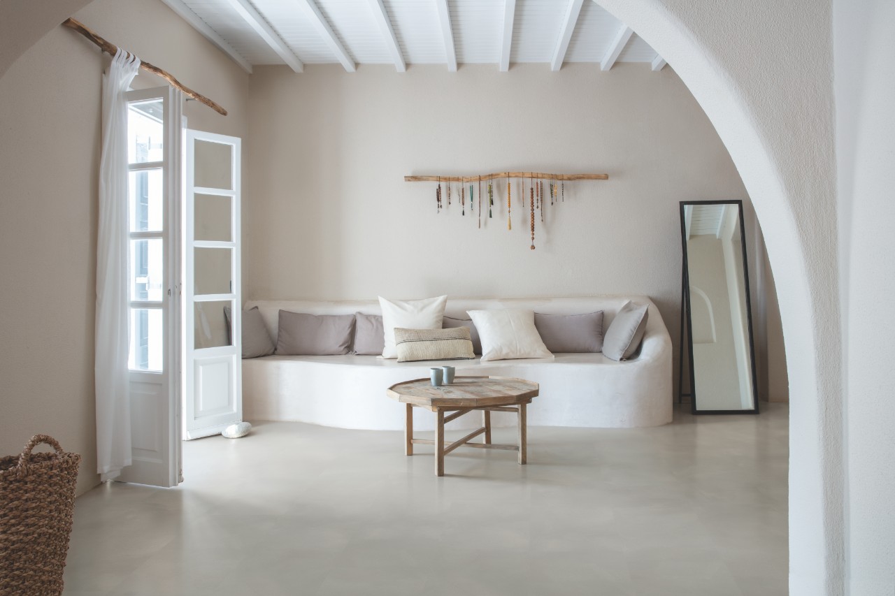 Виниловый пол Quick Step замковый Ambient Rigid Click Шлифованный бетон светло-серый RAMCL40139 610×303×5 фото в интерьере