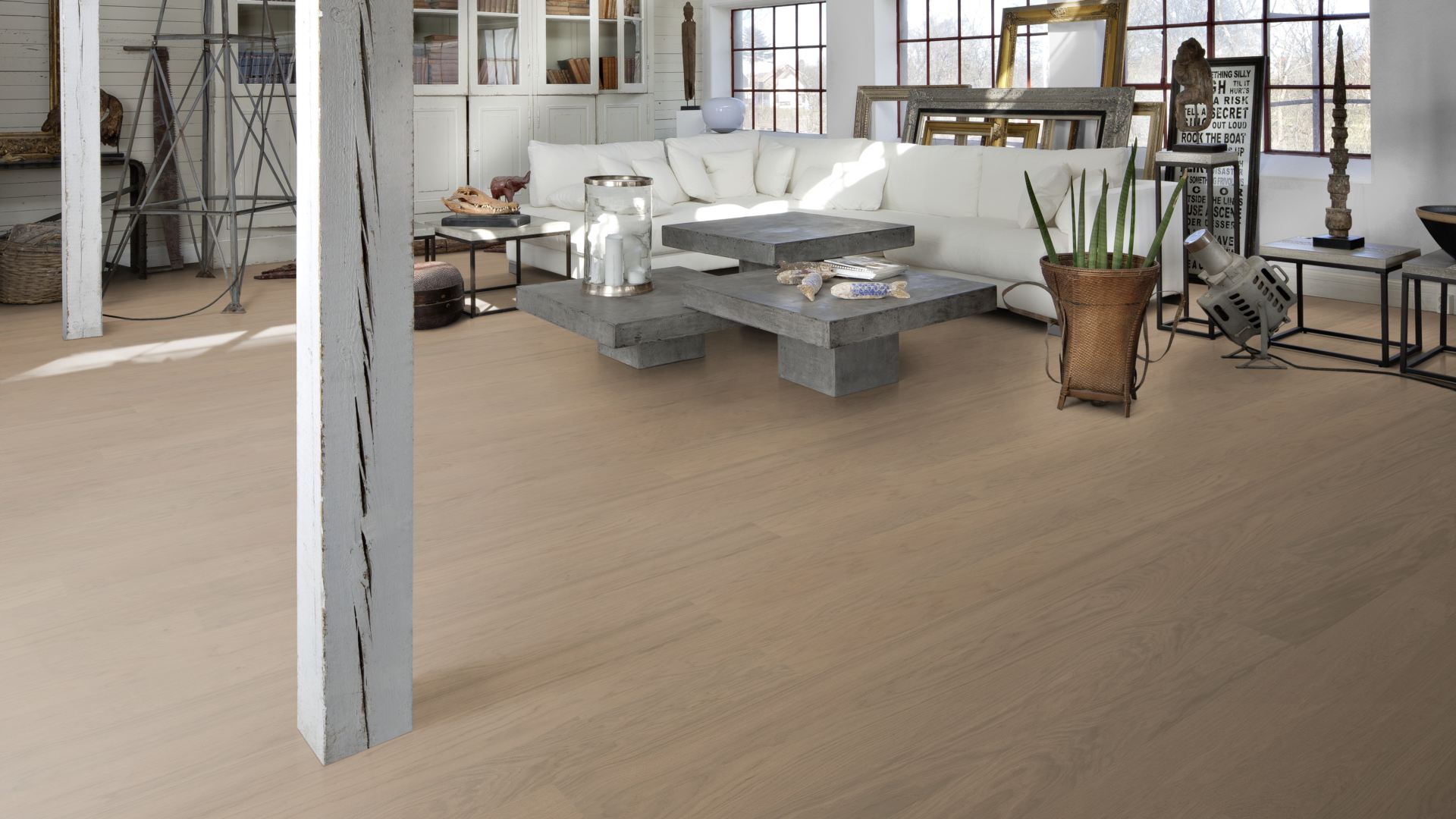 Паркетная доска Kahrs Life Дуб Driftwood LTCLRW3005-150 Calm 1810×150×7 фото в интерьере