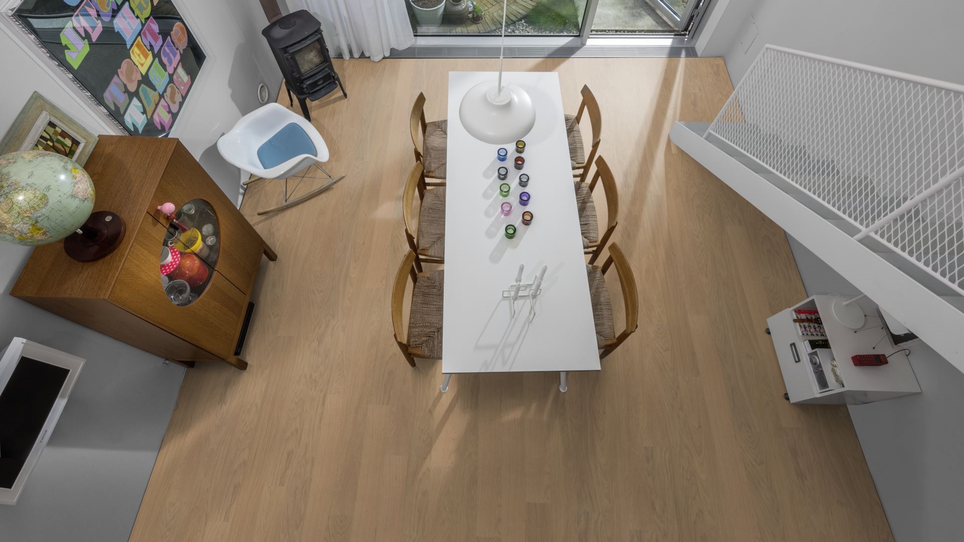 Паркетная доска Kahrs Life Дуб Butterscotch LTCLRW3007-150 Calm 1810×150×7 фото в интерьере Паркетная доска Kahrs Life Дуб Butterscotch LTCLRW3007-150 Calm 1810×150×7 фото в интерьере