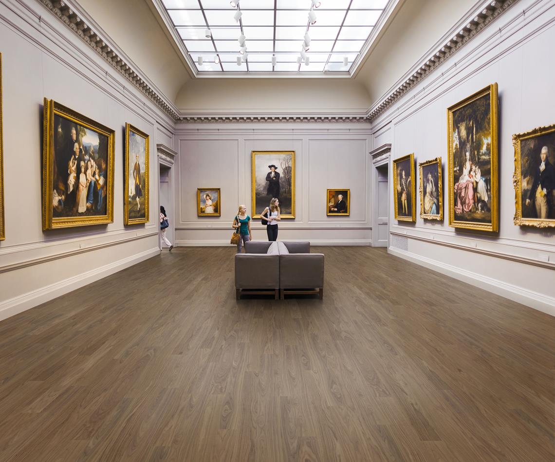 Паркетная доска Kahrs Life Орех Pure Walnut LTCLRW3010-150 Calm 1810×150×7 фото в интерьере