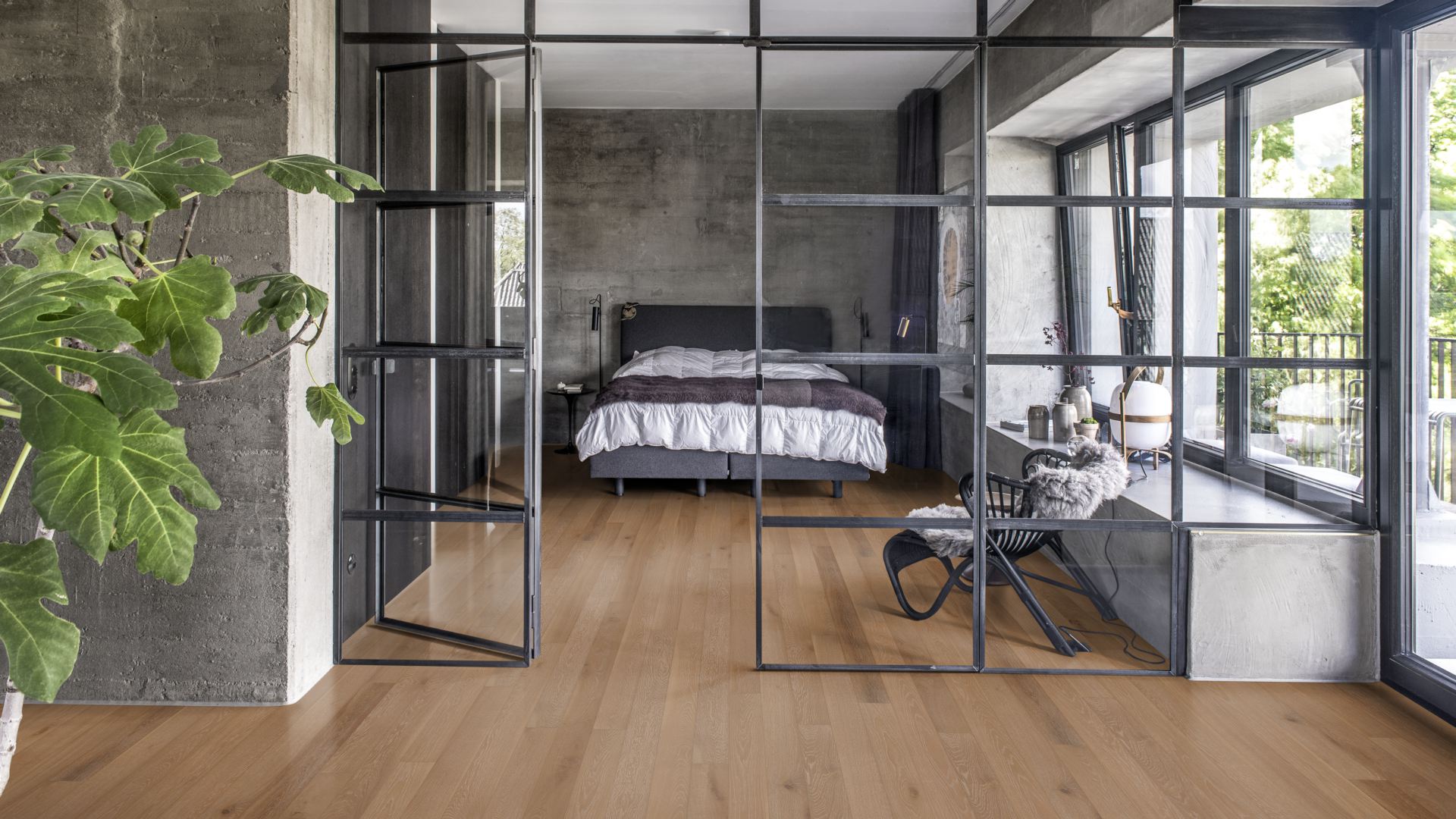 Паркетная доска Kahrs Канвас Дуб Хна Henna 13106AEK1NKW185 Lively 1860×127×13 фото в интерьере