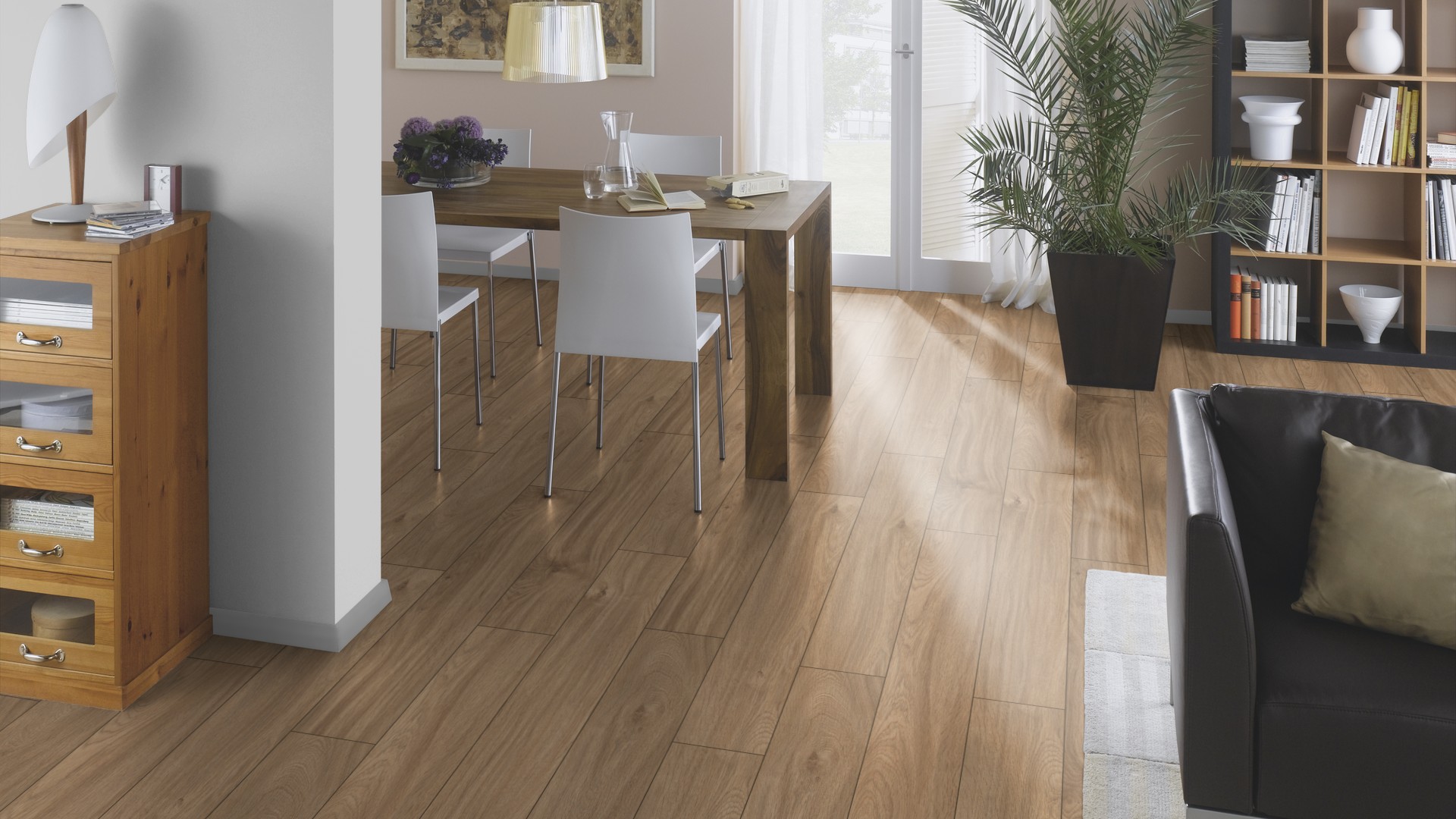 Ламинат Ter Hurne Dureco Classic Line Дуб Индийский-коричневый 2811/A11 1285×192×12 фото в интерьере