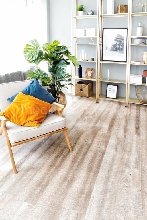 Кварцвиниловый SPC ламинат Alpine Floor Real Wood Дуб Керри ECO 2-10 1220×183×6 фото в интерьере Кварцвиниловый SPC ламинат Alpine Floor Real Wood Дуб Керри ECO 2-10 1220×183×6 фото в интерьере