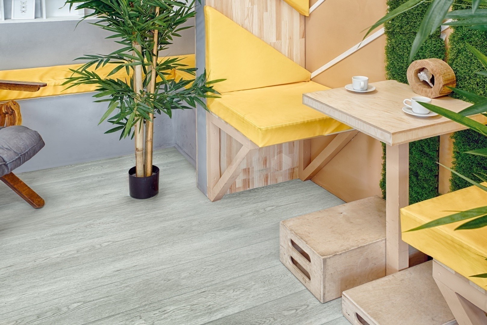 Кварцвиниловый SPC ламинат Alpine Floor Grand Sequoia Сагано ECO 11-22 1524×180×4 фото в интерьере