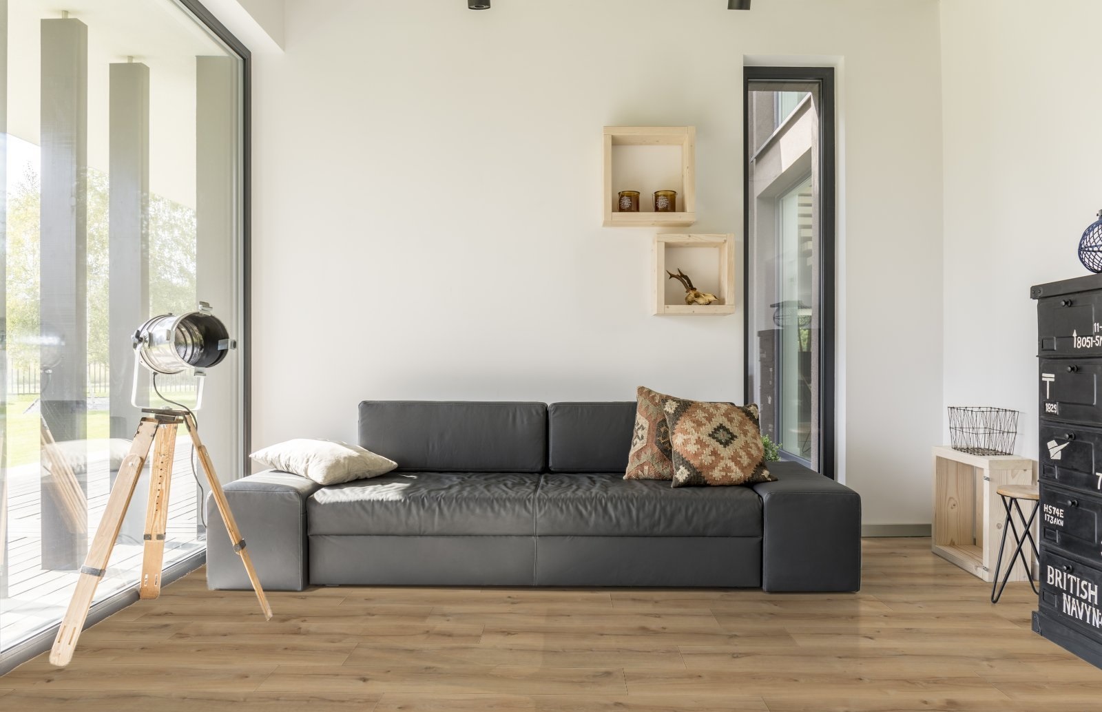 Ламинат AGT Natura Line Дуб Илгаз PRK507 1200×191×8 фото в интерьере