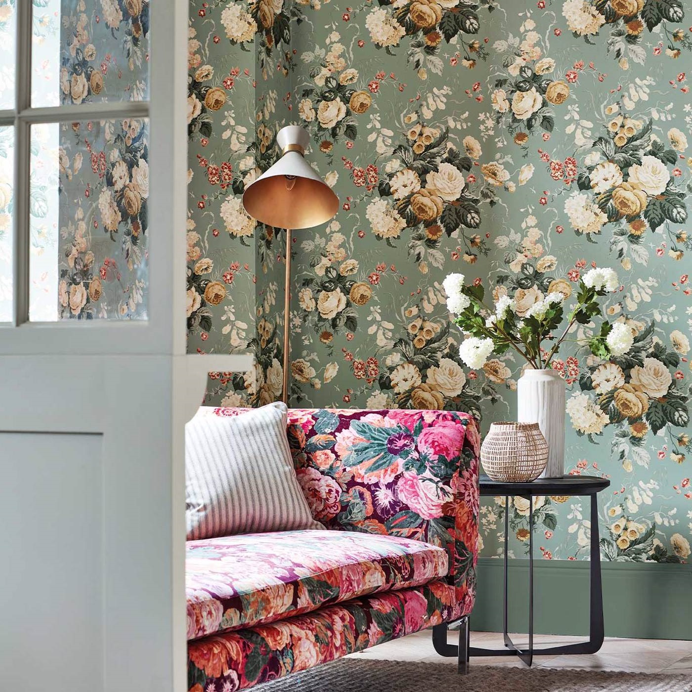 Обои Sanderson One Sixty Stapleton Park Sage/Honey 217047 фото в интерьере