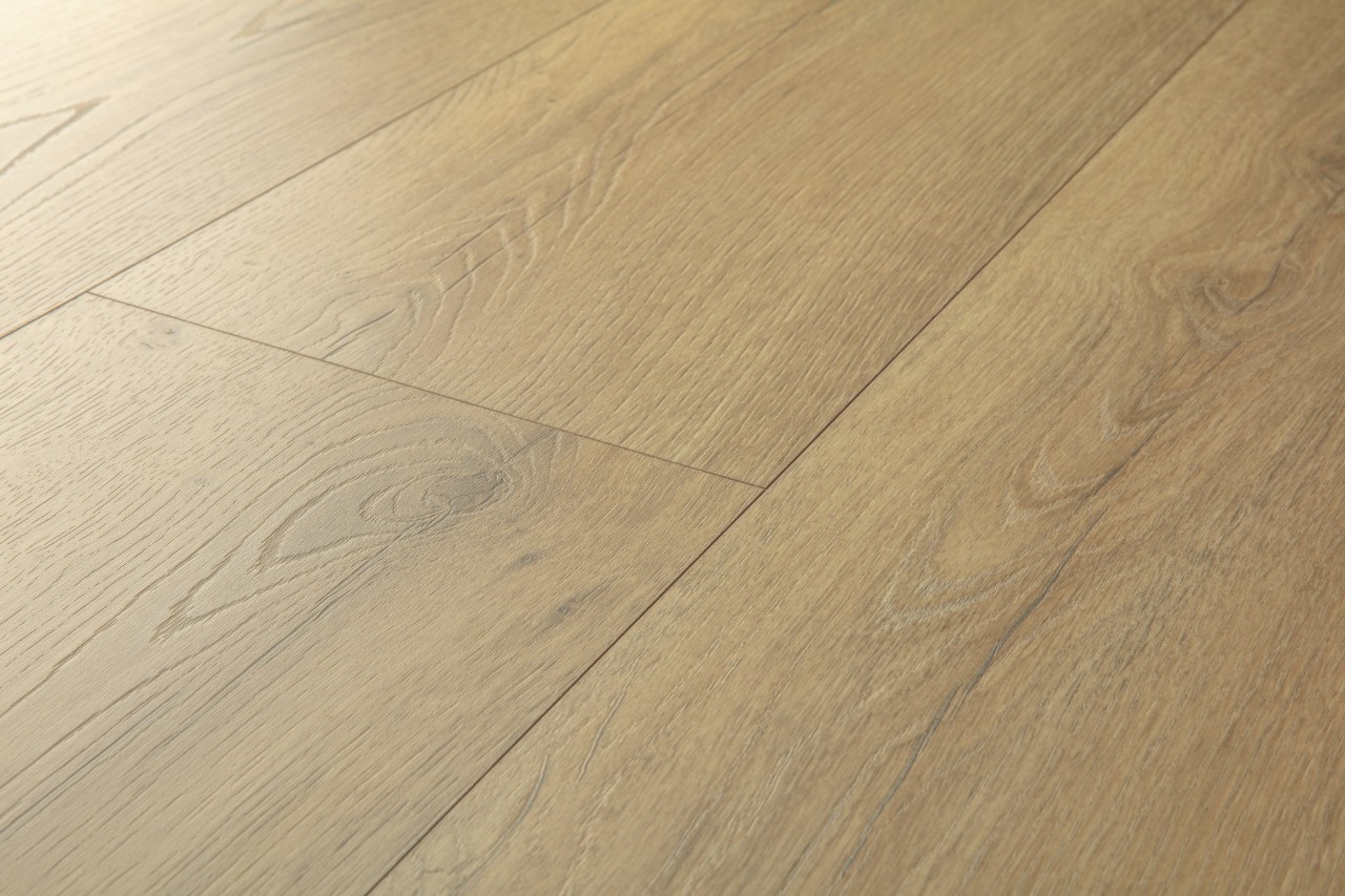 Ламинат Quick Step Classic Plus Hydro Дуб натуральный рустикальный CLH4085 1200×190×8 фото в интерьере