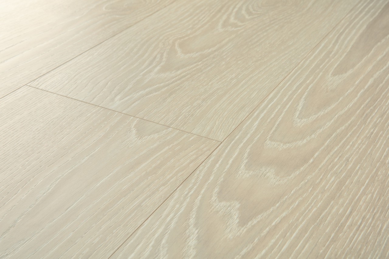 Ламинат Quick Step Classic Plus Hydro Дуб бежевый отбеленный CLH4088 1200×190×8 фото в интерьере
