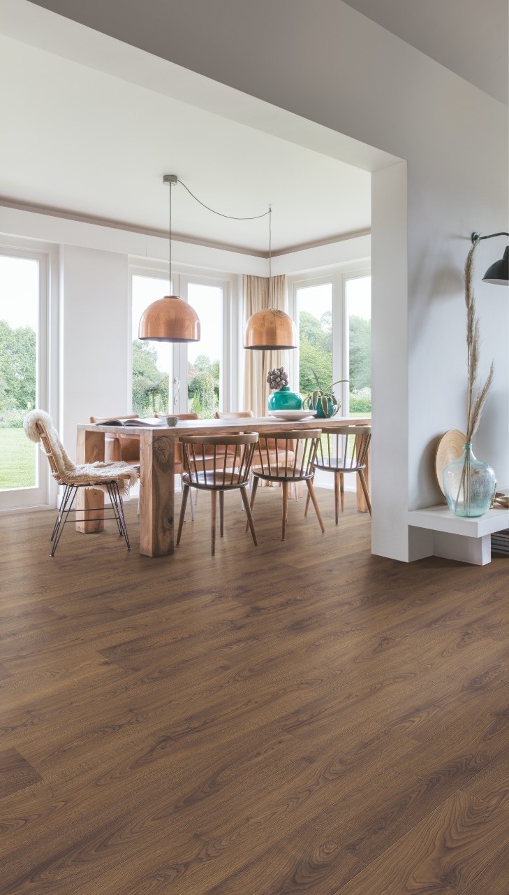 Ламинат Quick Step Classic Plus Hydro Дуб горный коричневый CLH4091 1200×190×8 фото в интерьере