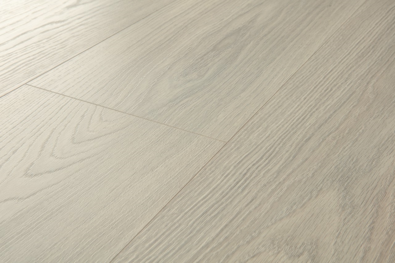 Ламинат Quick Step Classic Plus Hydro Дуб серый тихоокеанский CLH5814 1200×190×8 фото в интерьере