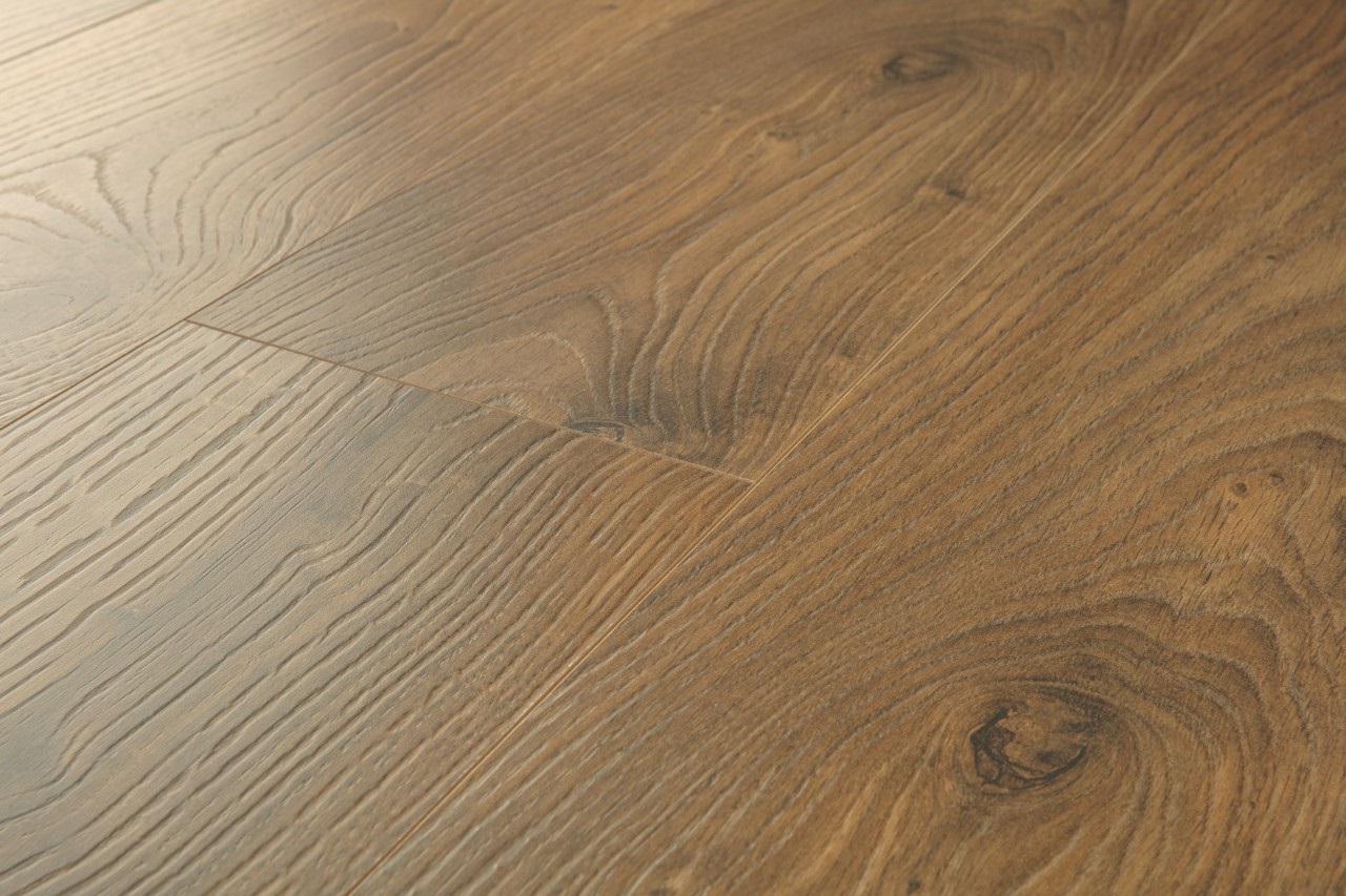 Ламинат Quick Step Perspective Hydro Дуб белый медиум PER1492 1380×156×9 фото в интерьере