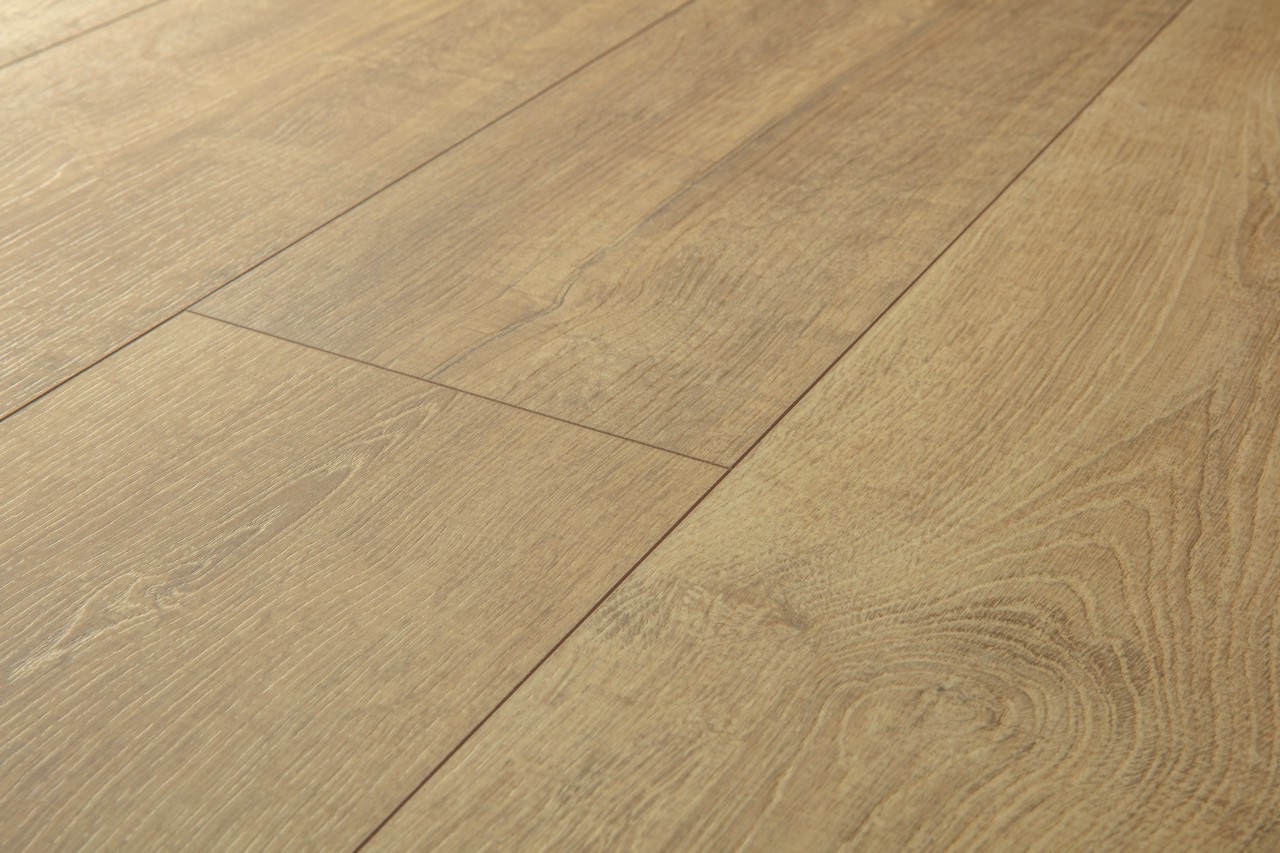 Ламинат Quick Step Perspective Hydro Дуб природный натуральный PER3578 1380×156×9 фото в интерьере