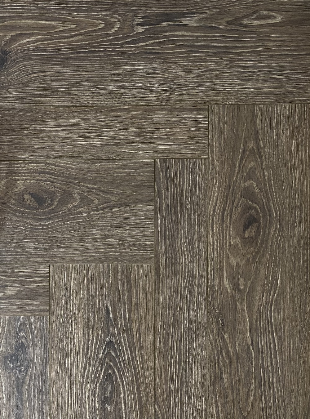 Ламинат CBM Mosaik Дуб Бероун 306 венгерская елка 600×200×10