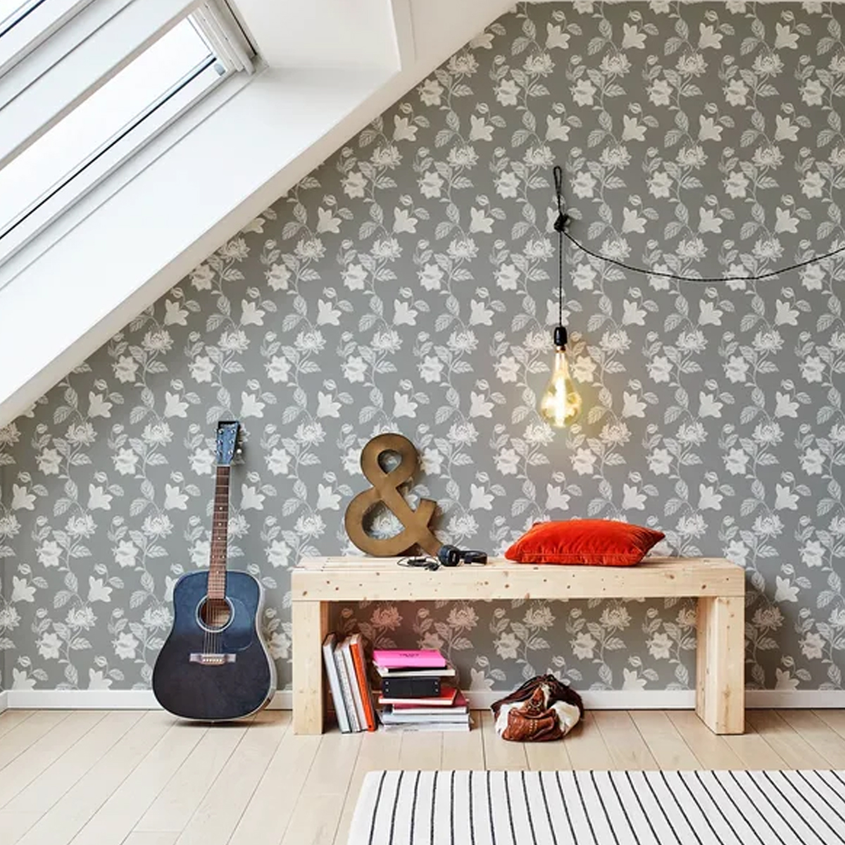 Обои Aura Living@Home Flower Garden 620827 11,2×0,52 фото в интерьере