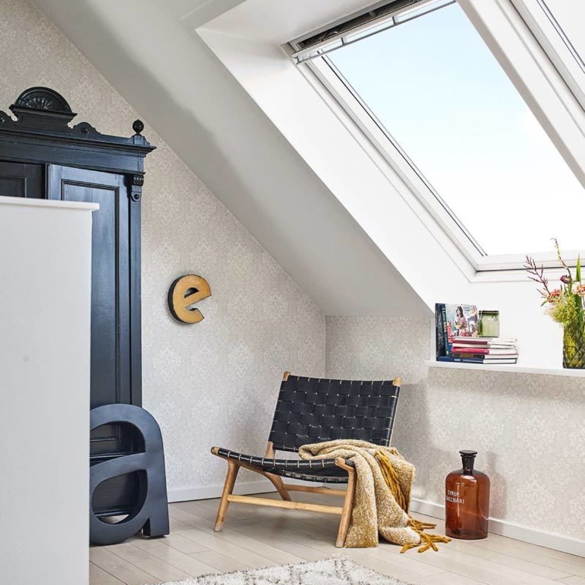 Обои Aura Living@Home Boutique 553023 11,2×0,52 фото в интерьере