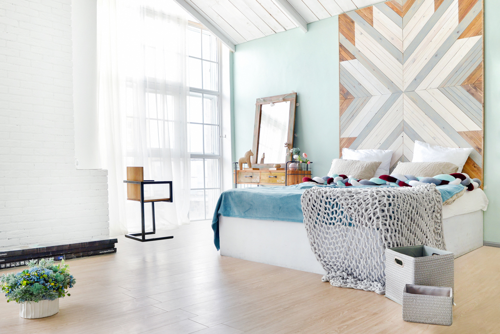 Кварцвиниловый SPC ламинат Alpine Floor Classic Ясень Макао ECO 106-1 1220×183×4 фото в интерьере