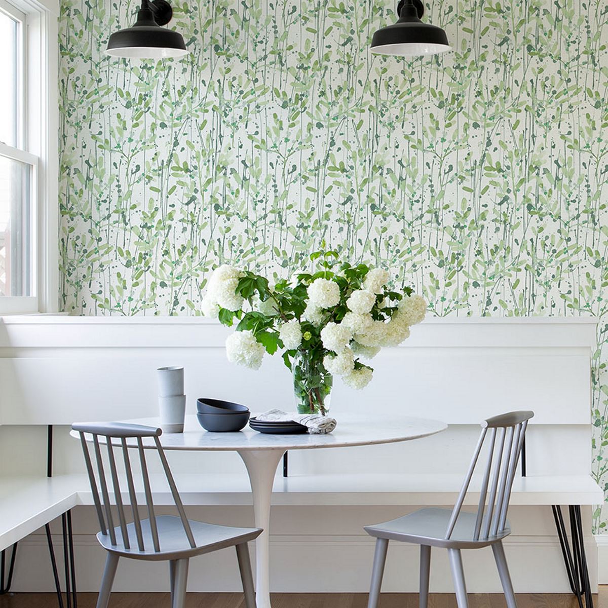 Обои Aura Scott Living II FD26241 10,05×0,52 фото в интерьере