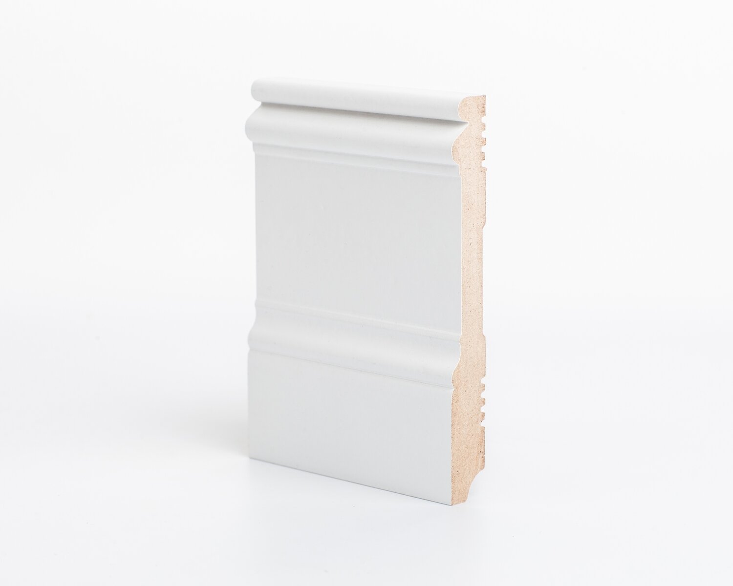 Плинтус МДФ под покраску Ликорн Р 15.134.16 2070×134×16