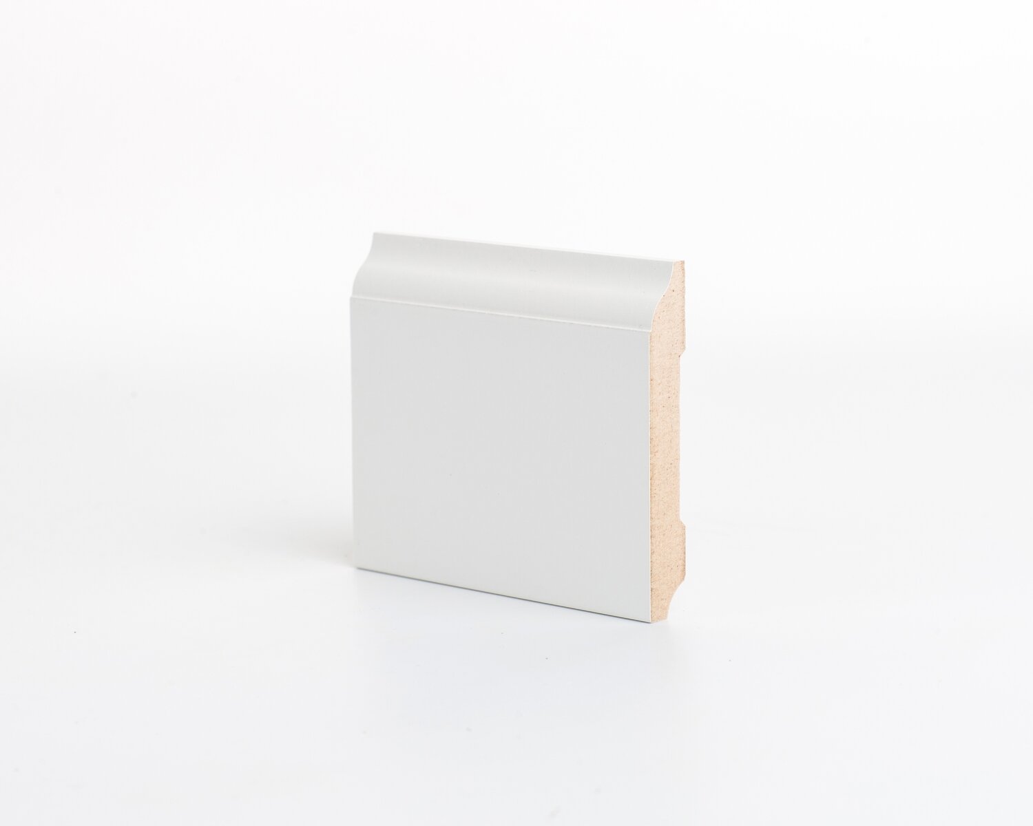 Плинтус МДФ под покраску Ликорн Р 18.133.12 2070×133×12