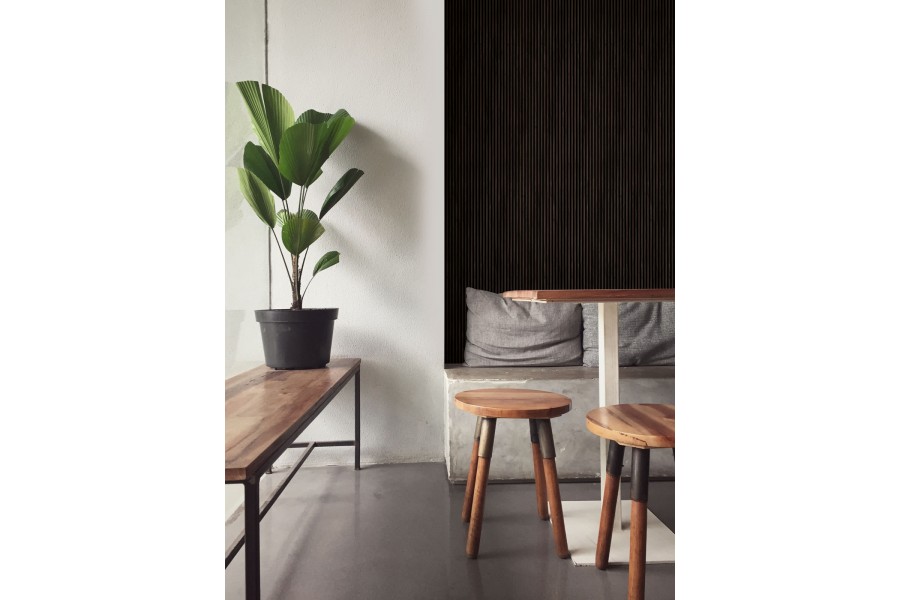 Стеновая панель из полистирола Hiwood LV129 BR395NK 2700×120×12 фото в интерьере