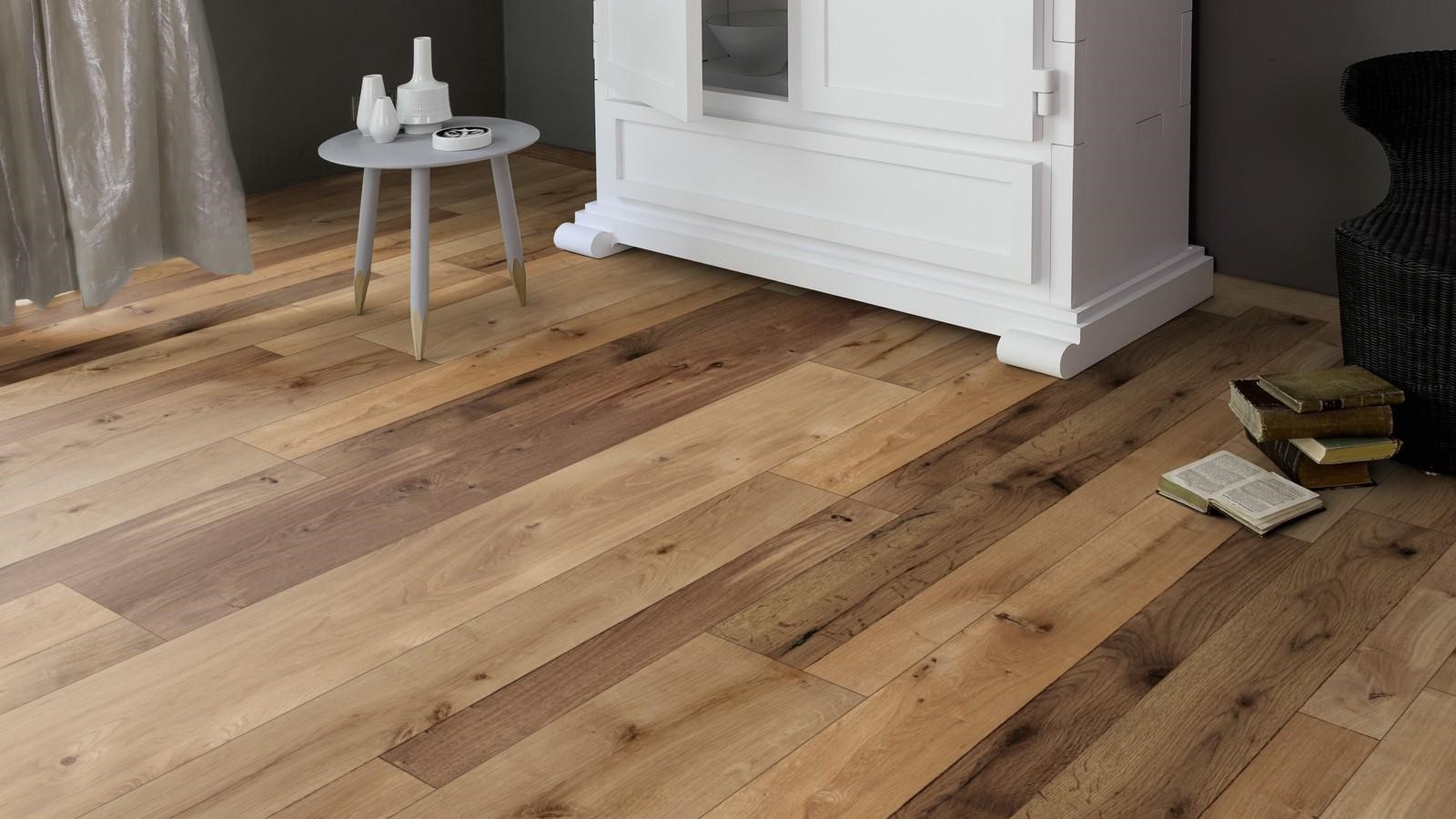 Ламинат Kaindl Natural Touch Стандартная доска 3в1 Дуб Элеганс К4362 RF 1383×193×8 фото в интерьере Ламинат Kaindl Natural Touch Стандартная доска 3в1 Дуб Элеганс К4362 RF 1383×193×8 фото в интерьере