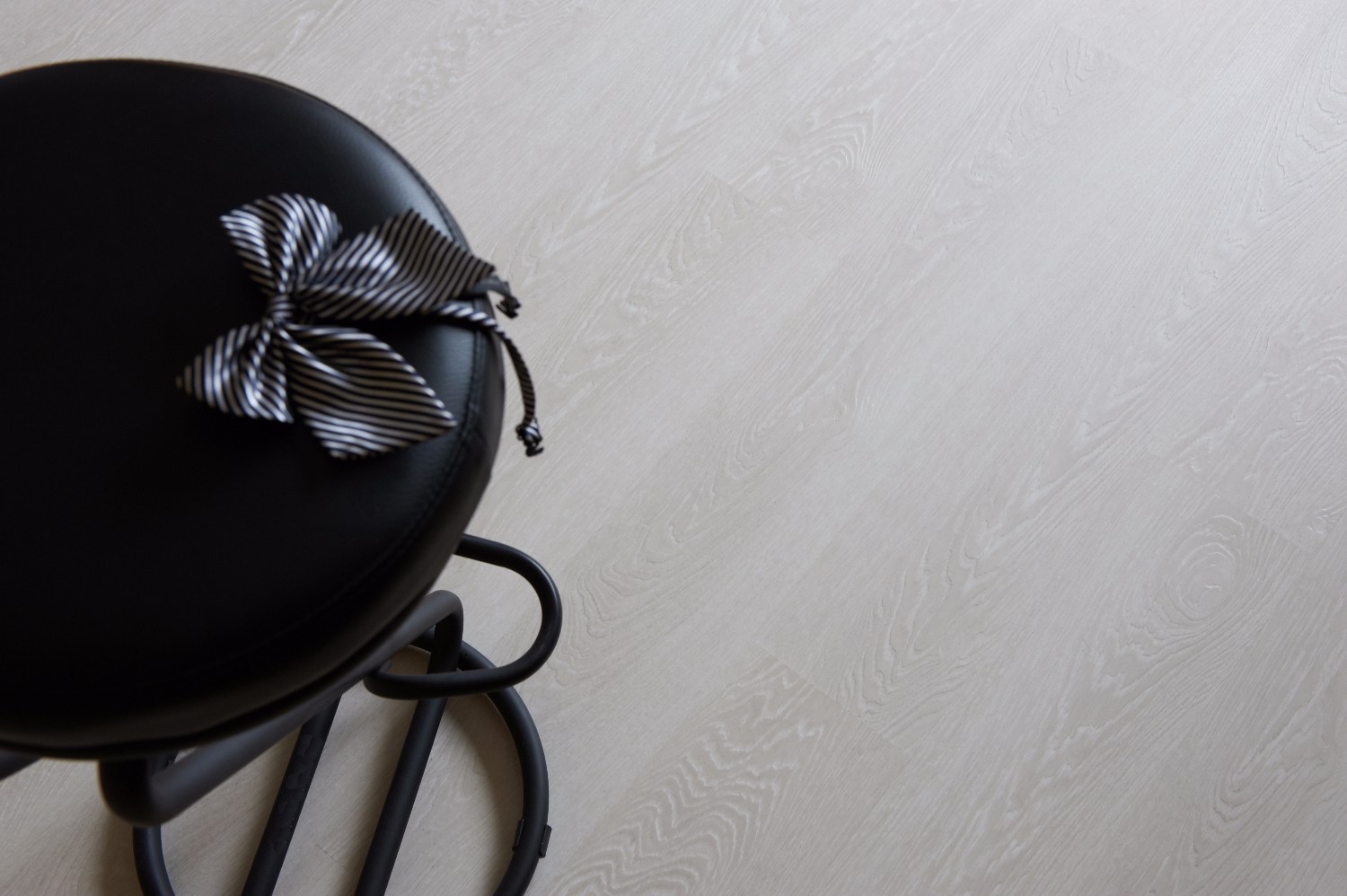 Кварцвиниловая плитка EcoClick замковая Rich Дуб Айон NOX-1951 1212×185×4,2