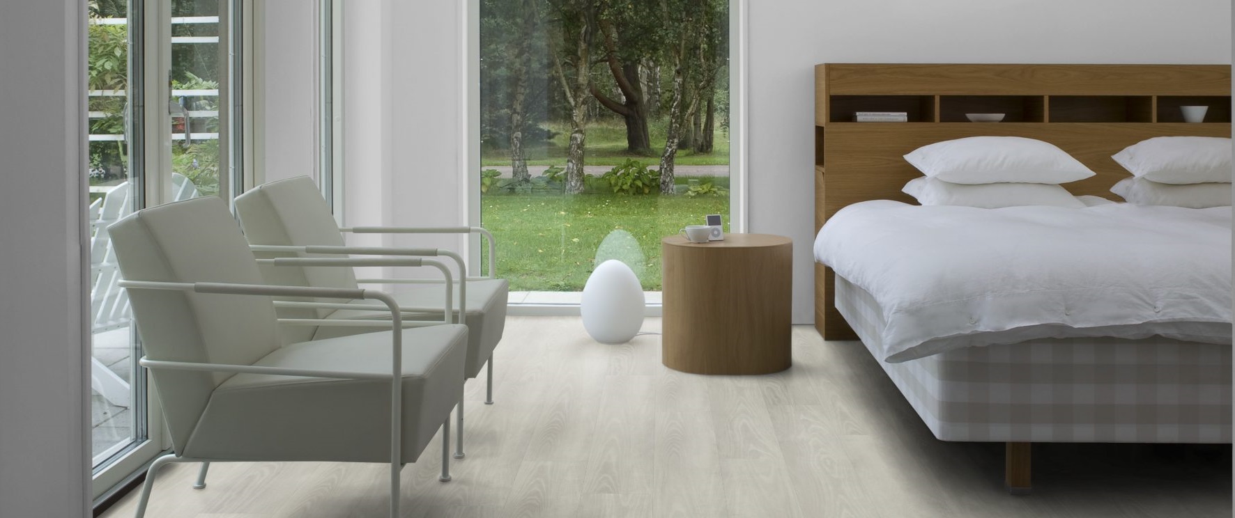 Кварцвиниловый SPC ламинат Kahrs Luxury Tiles Click 5 mm Yukon CLW 172 1210×172×5 фото в интерьере