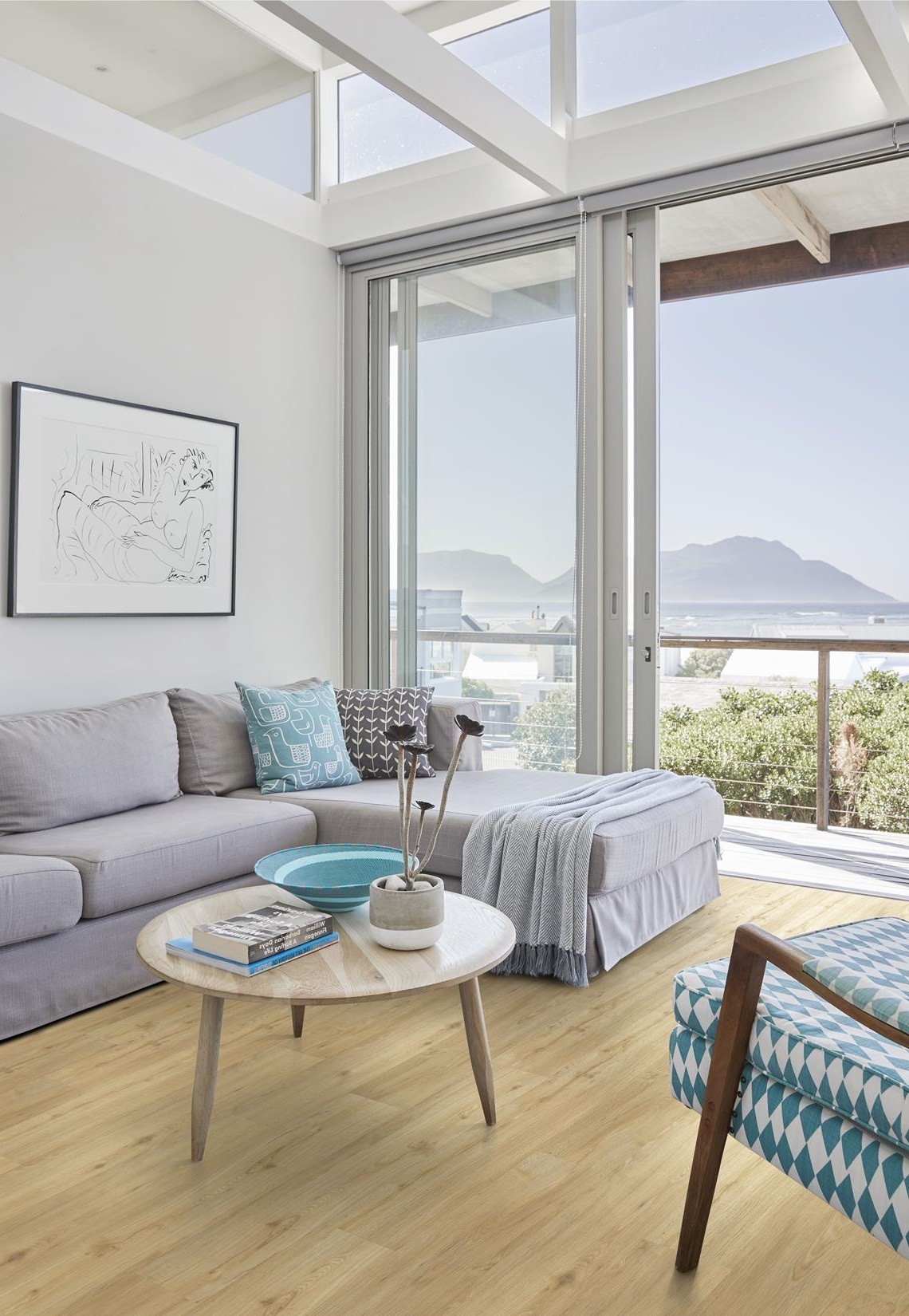 Кварцвиниловый SPC ламинат Kahrs Luxury Tiles Click 5 mm Oulanka CLW 172 1210×172×5 фото в интерьере Кварцвиниловый SPC ламинат Kahrs Luxury Tiles Click 5 mm Oulanka CLW 172 1210×172×5 фото в интерьере