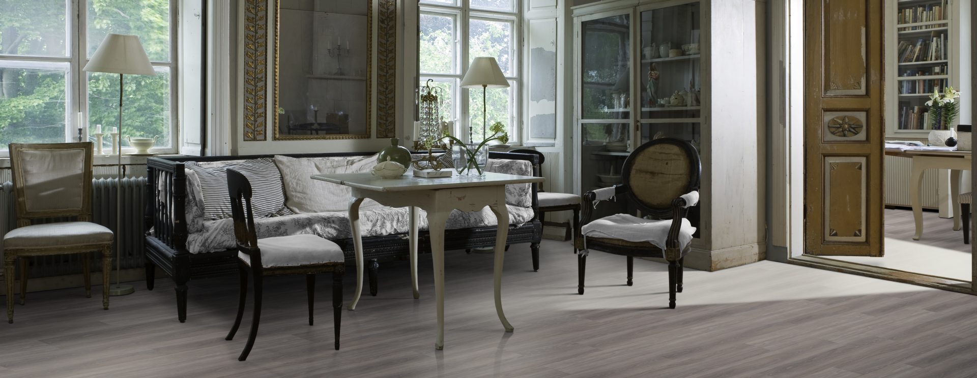 Кварцвиниловый SPC ламинат Kahrs Luxury Tiles Click 5 mm Wentwood CLW 172 1210×172×5 фото в интерьере Кварцвиниловый SPC ламинат Kahrs Luxury Tiles Click 5 mm Wentwood CLW 172 1210×172×5 фото в интерьере