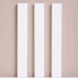 Рейка декоративная Ликорн белая 2800×40×16