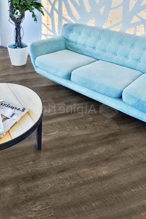 Кварцвиниловая плитка Alpine Floor клеевая Easy Line Дуб Рустикальный ECO 3-8 1219,2×184,15×3 фото в интерьере