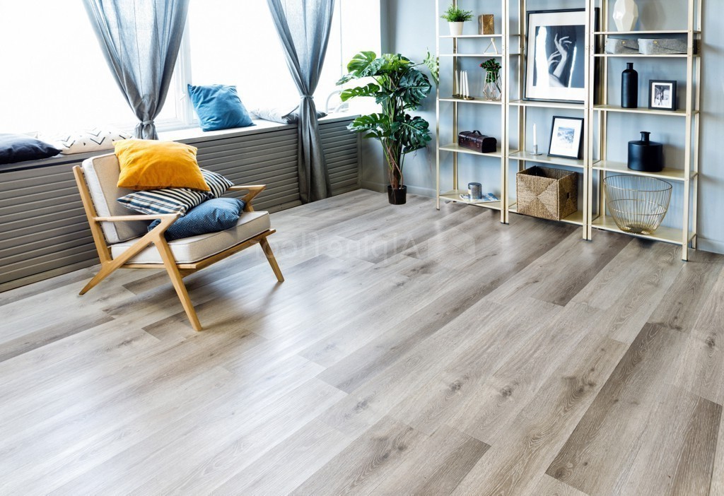 Кварцвиниловая плитка Alpine Floor клеевая Ultra Клен Насыщенный ECO 5-20 1219,2×184,15×2 фото в интерьере