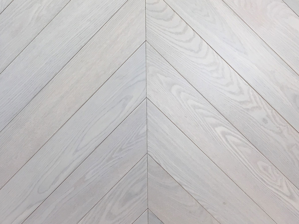 Инженерная доска Wood Bee Ясень Мунлайт Moonlight французская елка 510×92×12