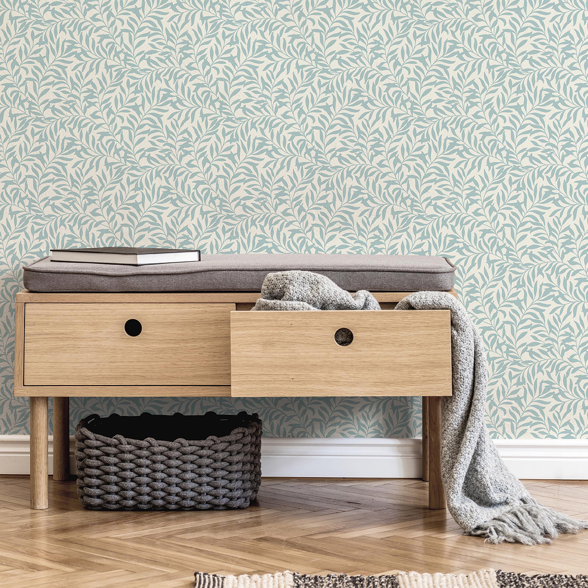 Обои Aura Archives vol.1 by Crown M1669 10,05×0,52 фото в интерьере