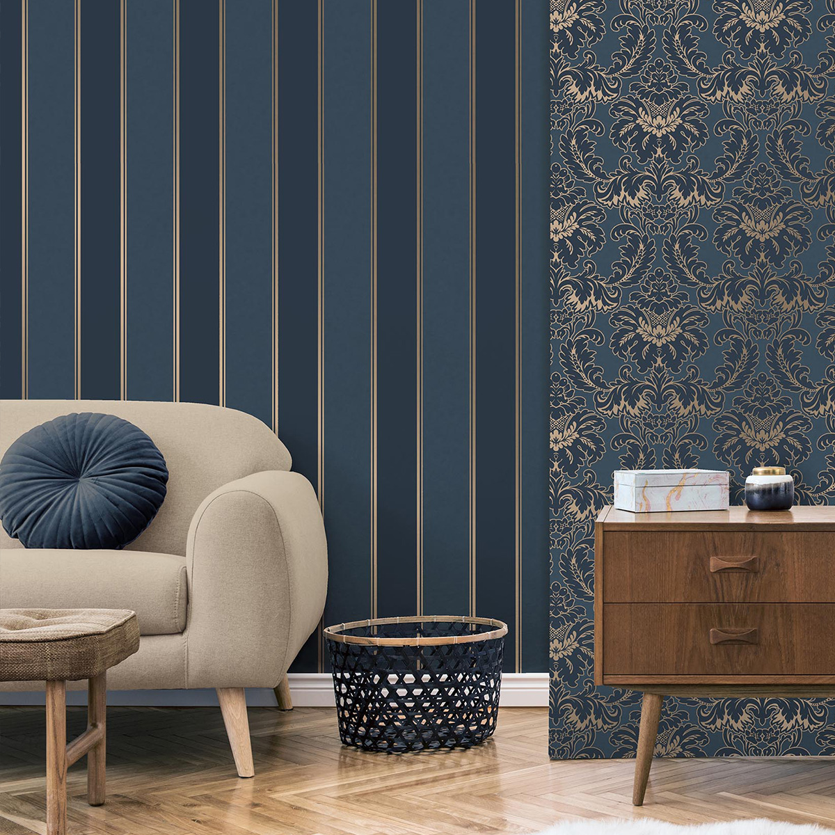 Обои Aura Archives vol.1 by Crown M1708 10,05×0,52 фото в интерьере