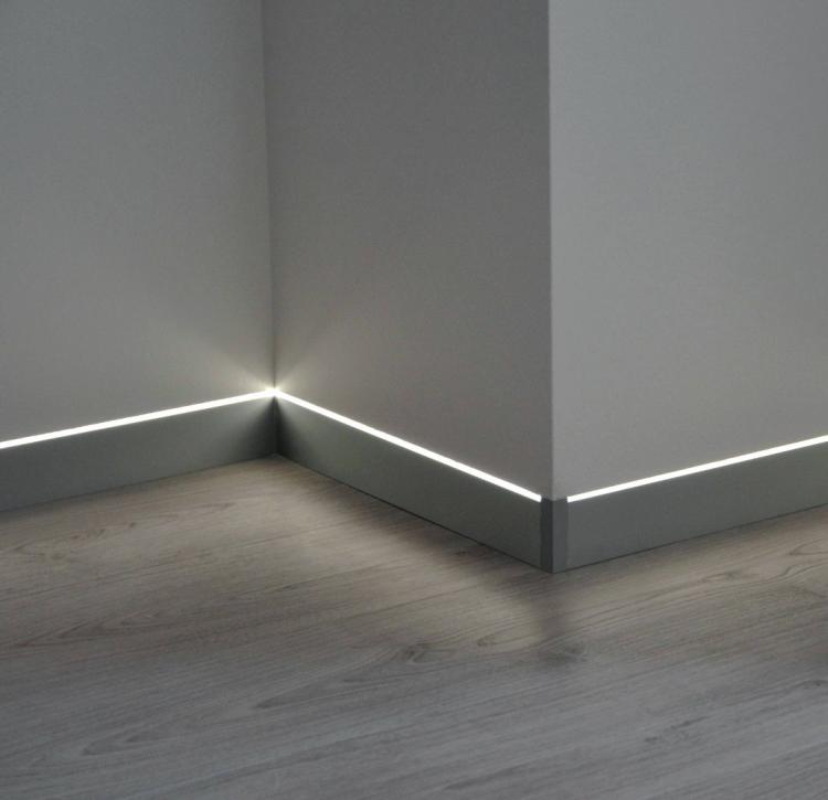 Вставка алюминиевая Profilpas 88/I6L/A 78559 в скрытый плинтус 2000×56×15