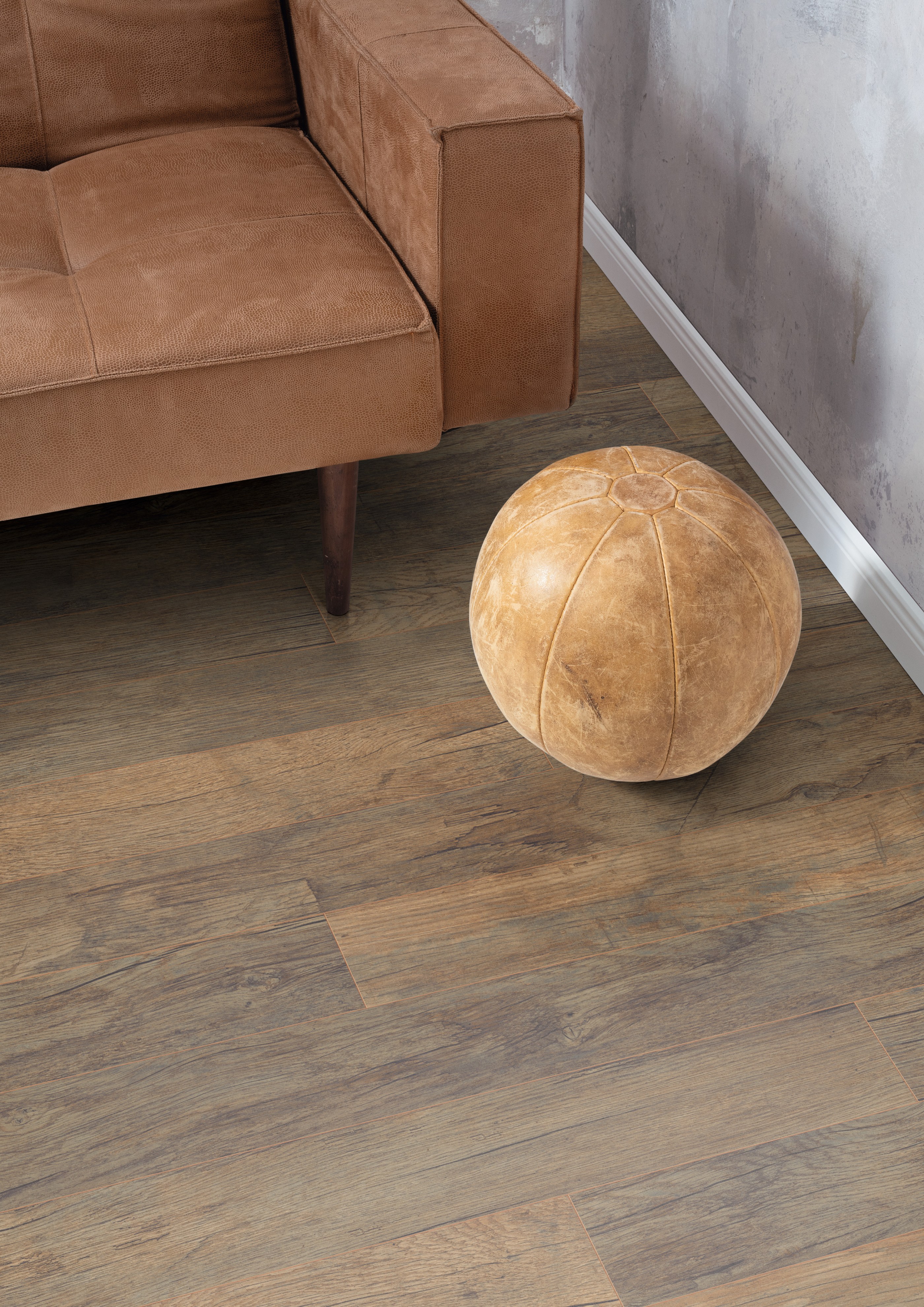 Ламинат Egger Pro Medium 10/32 Дуб Санта-Фе винтаж EPL192 1292×135×10 фото в интерьере