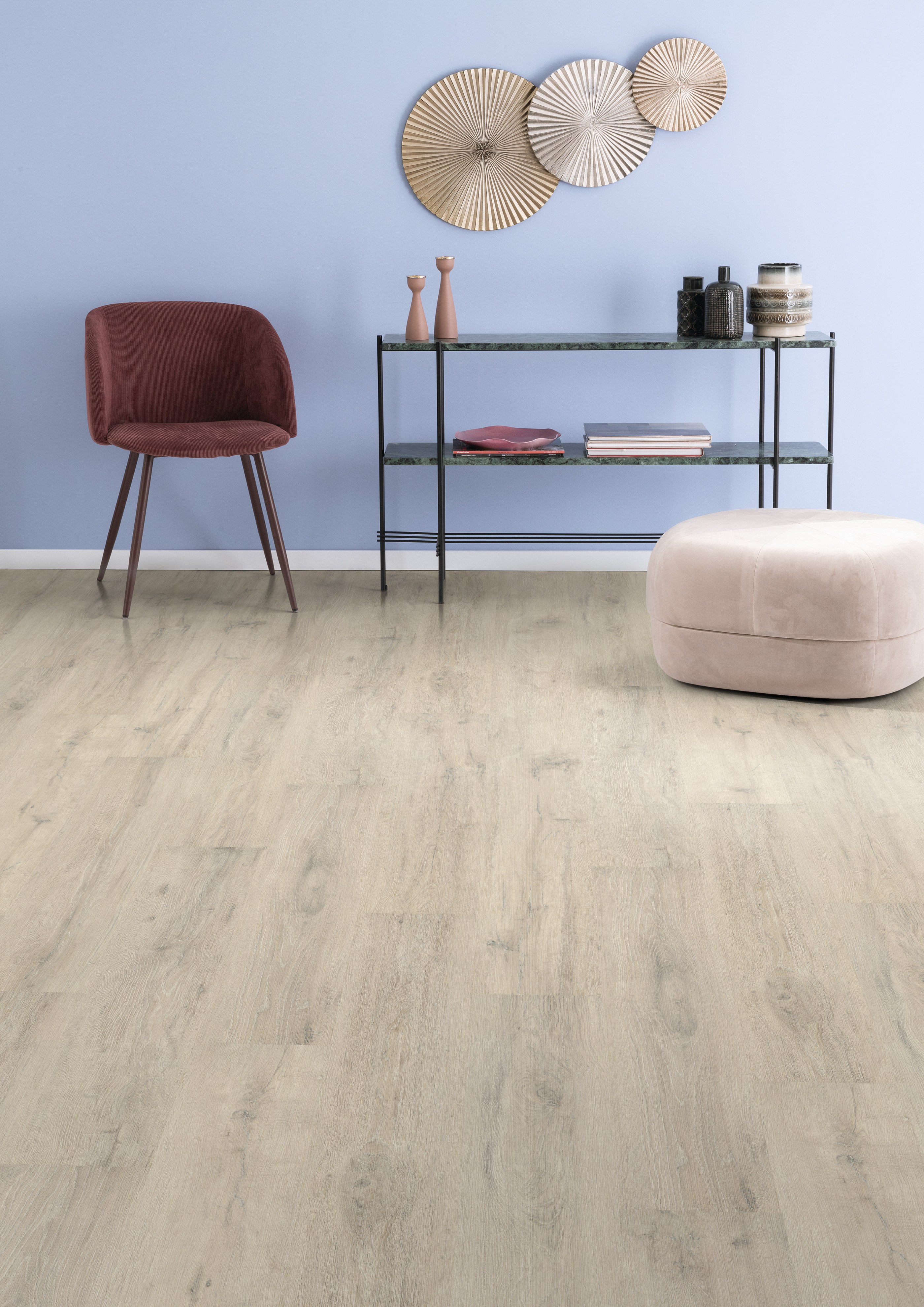 Ламинат Egger Pro Classic 8/32 Дуб меловой EPL038 1292×193×8 фото в интерьере