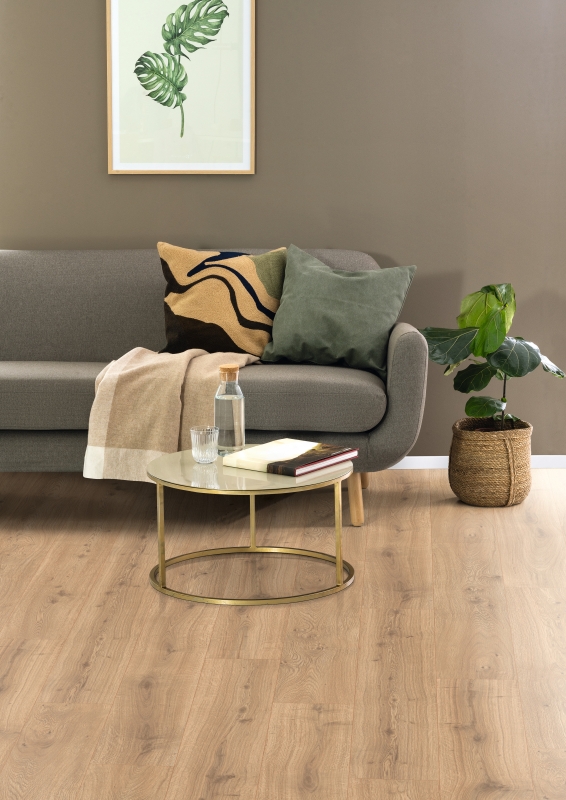 Ламинат Egger Pro Classic 8/33 Дуб Предайя натуральный EPL198 1292×193×8 фото в интерьере