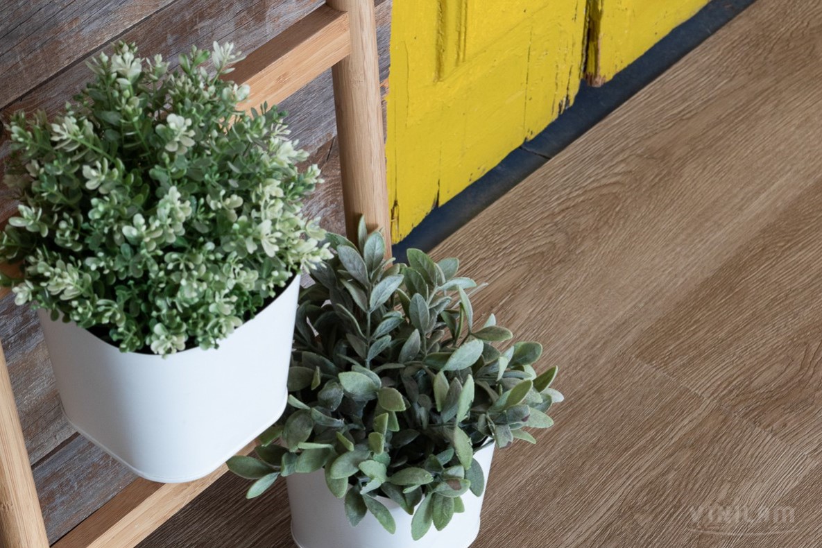 Кварцвиниловая плитка Vinilam замковая Click Дуб Ваймар 14609 1220×181×3,7 фото в интерьере